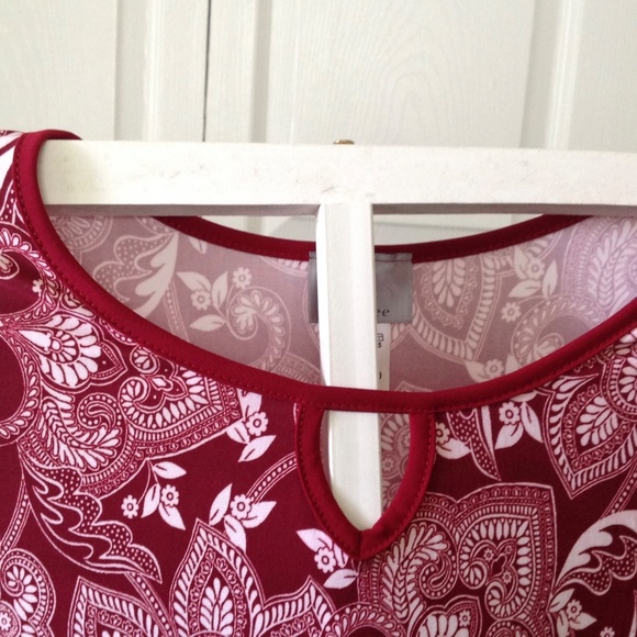 I Modee Ladies pullover top - Picture 2 of 5